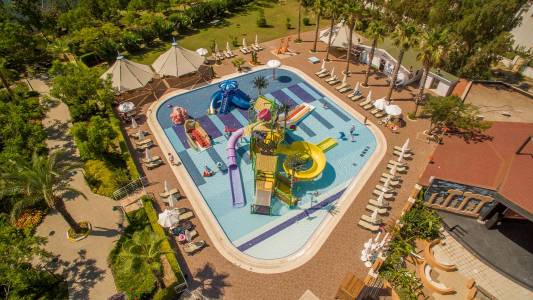 CRYSTAL PARAISO AQUA COLLECTION Activities