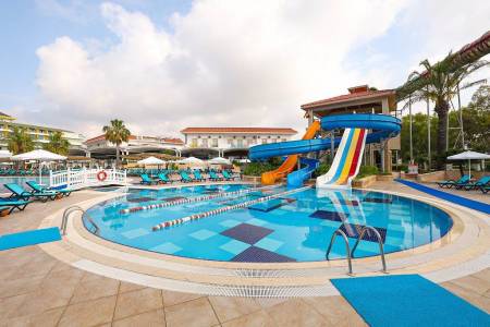 CRYSTAL PARAISO AQUA COLLECTION Activities