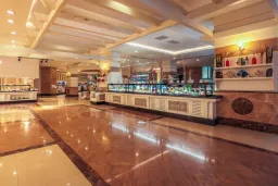 CRYSTAL PRESTIGE PEARL COLLECTION Restaurants
