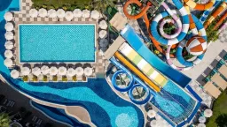 CRYSTAL PRESTIGE PEARL COLLECTION Pools & Beach