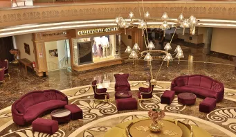 CRYSTAL PRESTIGE PEARL COLLECTION Lobby