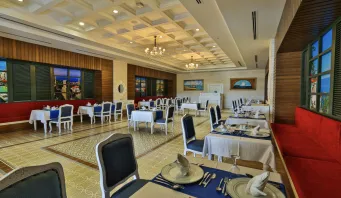 CRYSTAL SUNSET PEARL COLLECTION Restaurants