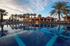 CRYSTAL TAT PEARL COLLECTION Pools & Beach