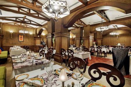 CRYSTAL WATERWORLD AQUA COLLECTION Restaurants