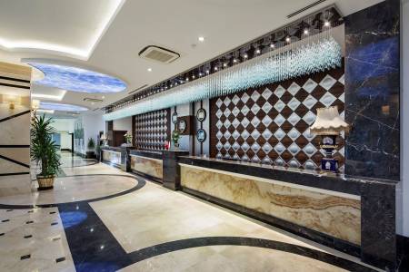 CRYSTAL WATERWORLD AQUA COLLECTION Lobby