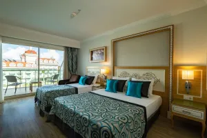 CRYSTAL WATERWORLD AQUA COLLECTION Rooms