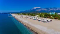 DAIMA BIZ HOTEL Pools & Beach
