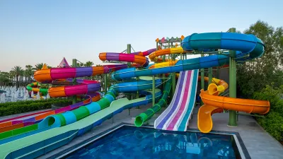 DELPHIN DELUXE RESORT Activities