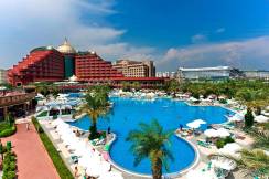 DELPHIN PALACE Pools & Beach