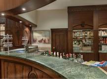 DELPHIN PALACE Bars