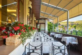 DEVIN SPA HOTEL Restaurants