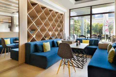 DEVIN SPA HOTEL Bars