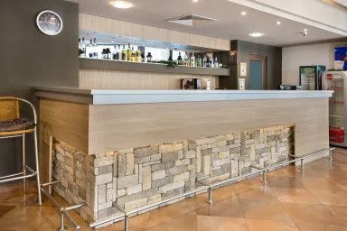 DEVIN SPA HOTEL Bars