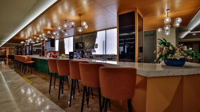 DIAMOND DE LUXE HOTEL - SPA Bars