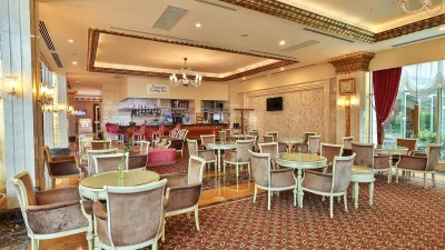 DIAMOND EXCELLENCE RESORT-SPA (ex.CRYSTAL PALACE) Bars