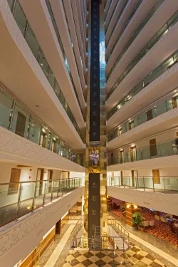 DIAMOND HILL RESORT Lobby