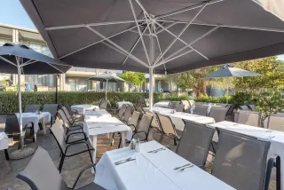 DIONYSOS HOTEL Restaurants