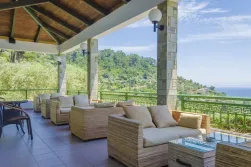 DIONYSOS HOTEL Lobby