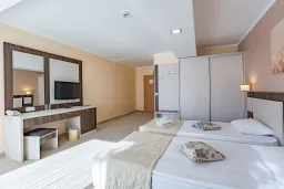 DIT EVRIKA BEACH CLUB HOTEL Rooms
