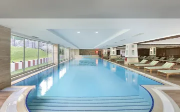 DOBEDAN BEACH RESORT COMFORT Pools & Beach