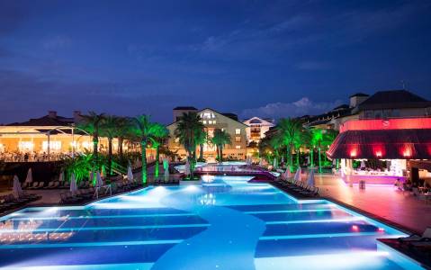 DOBEDAN EXCLUSIVE HOTEL - SPA Pools & Beach