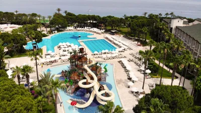 DOBEDAN WORLD PALACE Activities