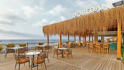 DOBEDAN WORLD PALACE Bars