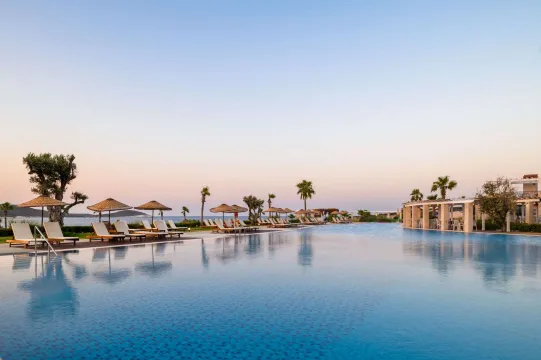 DOLCE HOTELS - RESORTS BY WYNDHAM Pools & Beach