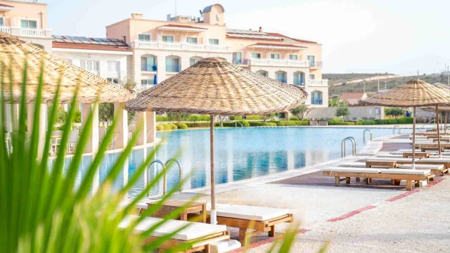 DOLCE HOTELS - RESORTS BY WYNDHAM Pools & Beach