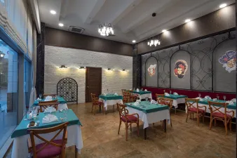 DOSINIA LUXURY RESORT Restaurants