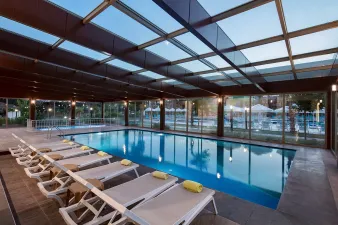 DOSINIA LUXURY RESORT Pools & Beach