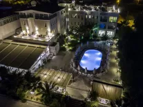 DRAGUT POINT NORTH HOTEL Pools & Beach