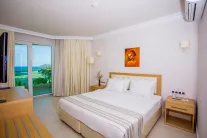 DRAGUT POINT SOUTH Rooms
