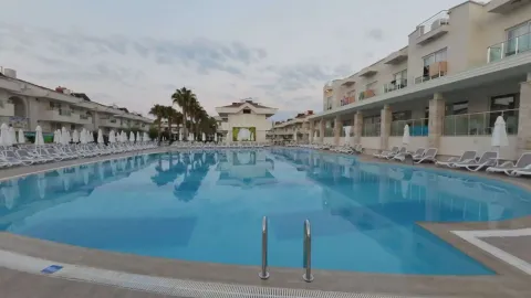 DREAM FAMILY CLUB Pools & Beach