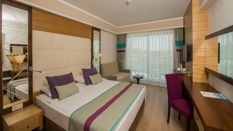 DREAM WORLD AQUA Rooms
