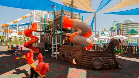DREAM WORLD AQUA Mini Club