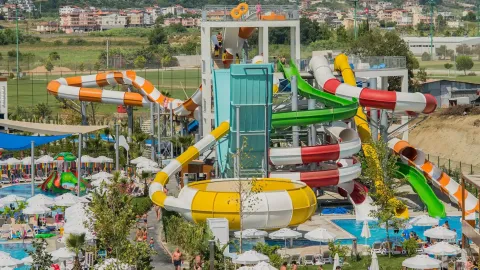 DREAM WORLD AQUA Activities