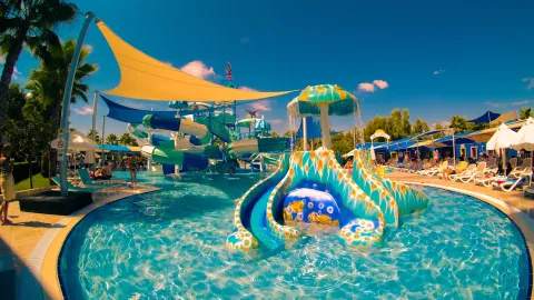 DREAM WORLD AQUA Activities