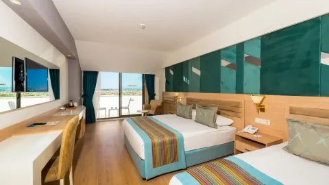 DREAM WORLD HILL Rooms