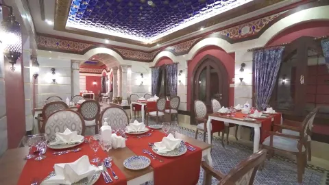 DREAM WORLD PALACE Restaurants