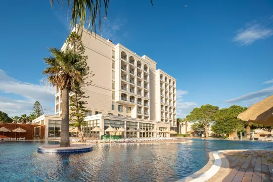 DUJA DIDIM Pools & Beach