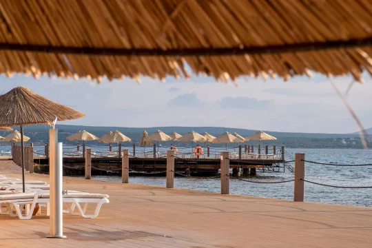 DUJA DIDIM Pools & Beach