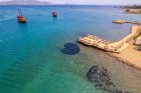 DUJA DIDIM Pools & Beach