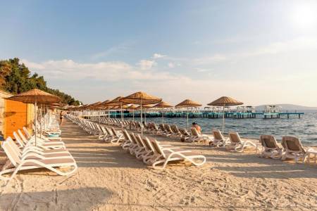 DUJA HOTELS BODRUM Pools & Beach