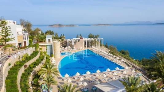 DUJA HOTELS BODRUM Pools & Beach