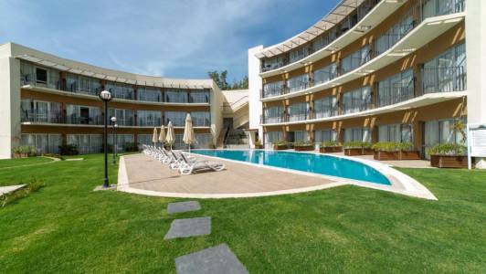DUJA HOTELS BODRUM Pools & Beach