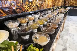 DUQQAN DELUXE HOTEL Restaurants