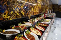 DUQQAN DELUXE HOTEL Restaurants