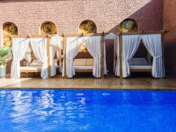 DUQQAN DELUXE HOTEL Pools & Beach