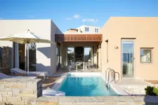 EAGLES VILLAS Pools & Beach